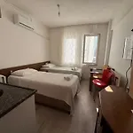 Aparthotel Elitas 3*